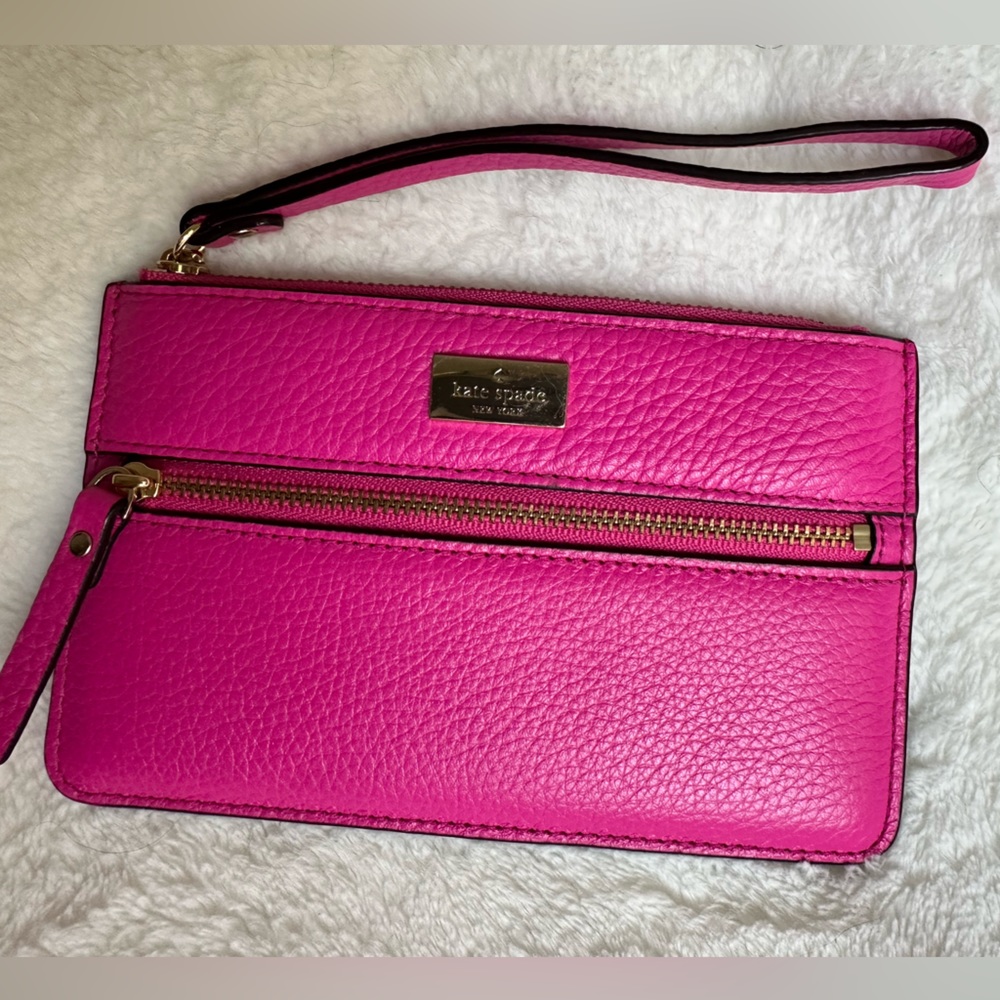 Pink Kate Spade Wristlet Bag